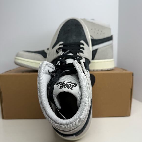 Air Jordan Zoom Comfort 2 Black Iron Grey Size 11 Women / Size 9.5 Men - Picture 4 of 8